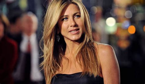 Irresistible Hot Photos Of Jennifer Aniston Page Of ZestVine
