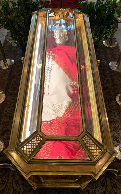 New Liturgical Movement The Relics Of St Victor Maurus In Milan