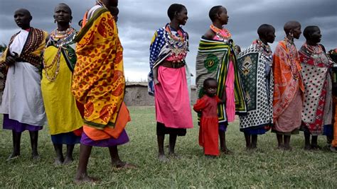 masai mara kenya africa october 17 masai women singing as part of a traditional cultural