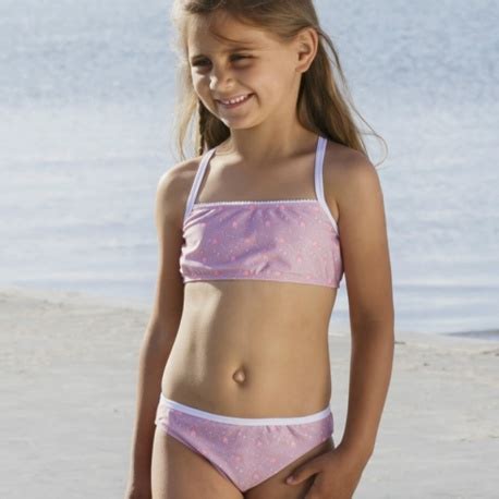 Kleines Mädchen Bikini Schöne mädchen im bikini Bikini für schlanke Mädels