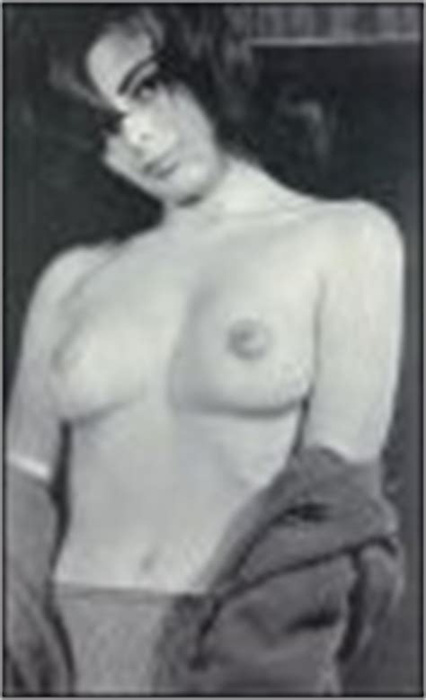Barbara Steele  nackt
