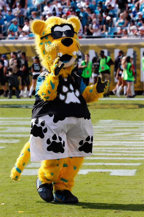 Only Jaguars mascot in team history retires after 19 years - AOL News
