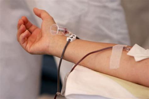 Lietuvos ligoninėse trūksta 0 I RhD ir AB IV RhD grupių kraujo