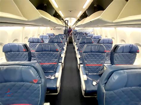 Boeing 737 900 Seating Chart Delta Elcho Table