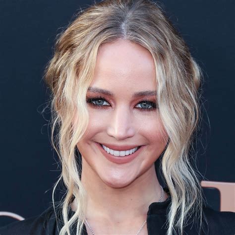 Fans Wonder If Jennifer Lawrence Got Plastic Surgery After Looking