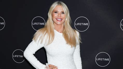 christie brinkley s diet and fitness secrets revealed food diary and more hollywood life