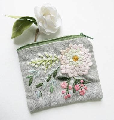 Bordados De Flores Flower Embroideries Paperblog Wedding Embroidery