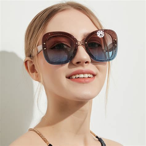 Yooske 2018 Oversized Sunglasses Women Elegant Frameless Glitter Color