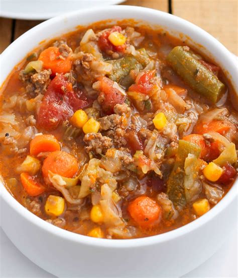 Serve cabbage soup in bowls with a dollop of sour cream, a bay leaf, dill, parsley, and season with more pepper. Ground Beef and Cabbage Soup - Smile Sandwich