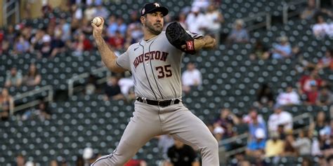 Justin Verlander Takes No Hitter To Th Inning Vs Twins