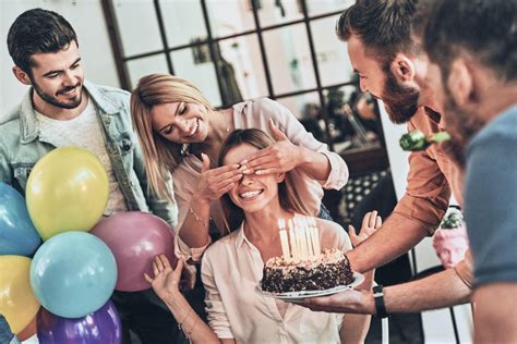 7 Steps To Plan A Surprise Congratulations Party