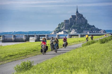 Check out our mont bell selection for the very best in unique or custom, handmade pieces from our hoodies & sweatshirts shops. Venir à vélo au Mont Saint-Michel