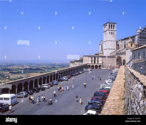 landscape view of basilica of saint francis of assisi and plaza of st francis assisi perugia