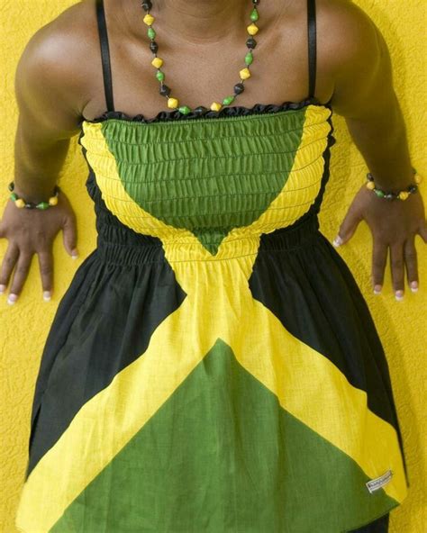 Pin By Chrissy Stewert On Vêtements And Chaussures Jamaican Clothing Jamaica Outfits Caribbean