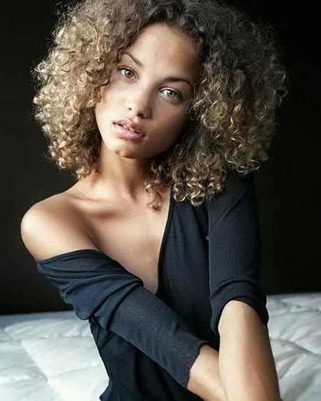 Latest Curly Hairstyles For Women 2016 2017 Style You 7