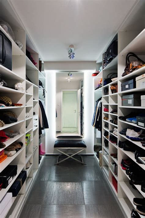 Examples Of Walk In Closets To Inspire Your Next Room Make Over Contemporist