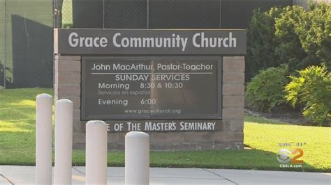 Grace Community Church In Sun Valley Defies Court Order Holds Indoor Services Youtube