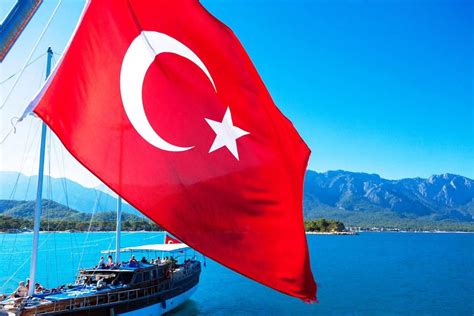 Antalya Manzaralı Türk Bayrağı Resimleri Türk Bayrakları