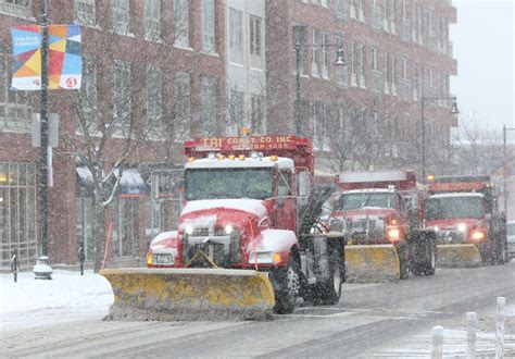 Forecast Up To 9 Inches Of Snow Expected Today