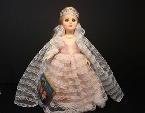 Effanbee Storybook Cinderella Doll 11 Tall 1176 1987 Tags And