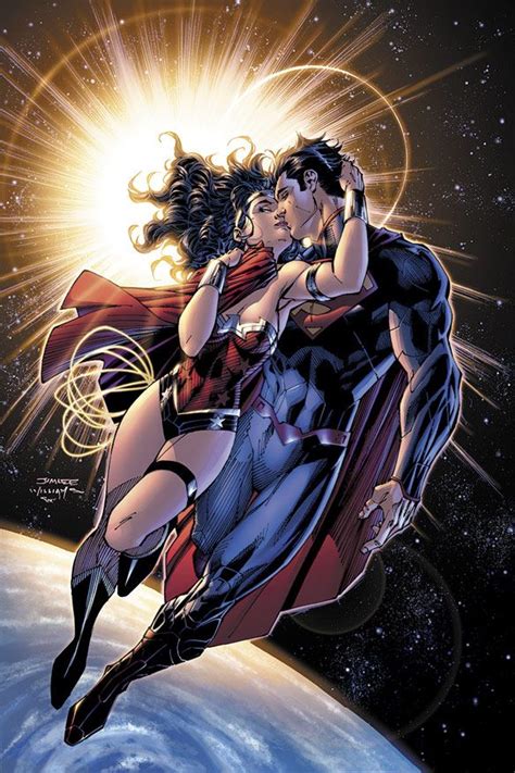 Superman And Wonder Woman The Kiss 12 Inch Statue Wonder Woman Comic