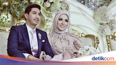 Cerita Medina Zein Soal Pernikahan Mewahnya Dengan Adik Ayu Azhari