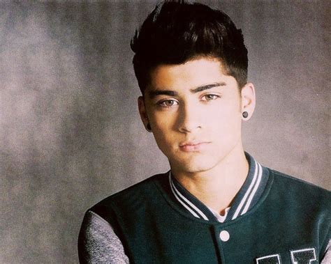 Zayn malik tries his hand at modelling. Foto Zayn Malik - blogging