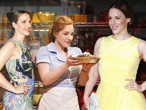 Waitress Star Jessie Mueller On Serving Up Magic And What She Ll Miss About The Sara Bareilles