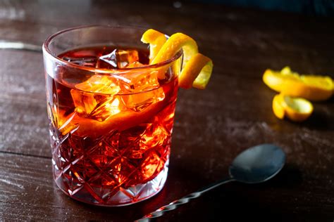 Aperitifs aren't just a festive drink for a happy hour. 10 Impressive Aperitif Cocktails to Serve Before Dinner