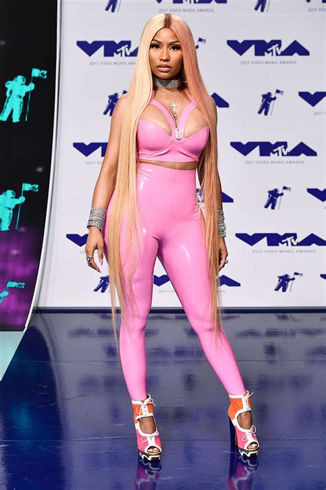 Nicki Minaj Best Dressed Mtv Vmas 2017 Emcee
