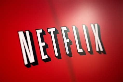 Can Netflix Inc Nasdaq Nflx Survive These New Challenges Spotlight Growth