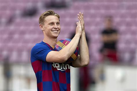 Frenkie De Jong Can Bring The Color Back To Barcelonas Football