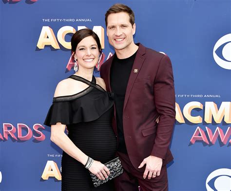 Walker Hayes Mourns Death Of Seventh Child All World Report