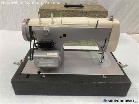 Sears Kenmore Model 158523 Home Sewing Machine In Carry Case
