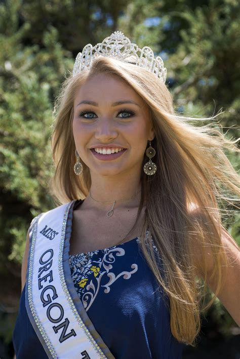 Trinette chase was crowned ms. Who won Miss Teen USA 2017?: ohnotheydidnt — LiveJournal