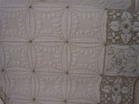1 More Stitch Vintage Linen Quilts With Cindy Needham