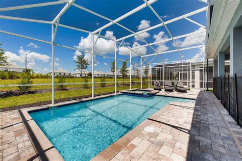 *1596 MC - 5BR Poolside Luxury: Enchanted Escape - Home Rental in Four
