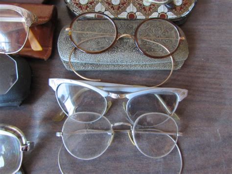 lot detail vintage eyeglass collection