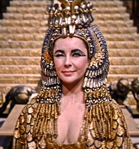 Queen Cleopatra Cleopatra Costume Hollywood Glamour Classic Hollywood Perception Du Temps