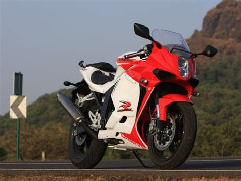 The upcoming bikes in india (150 cc) mesmerize the buyers, as they compromises in all the features including style, performance, mileage and the most important part, the affordable price the 150 cc motorcycles are the most commuter satisfying motorcycles and also remain at the top in sales figures. New Bike In India - Hyosung GT250R Price In India | Review ...