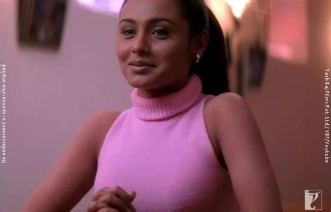 Rani Mukerji Celebrity Style In Andekhi Anjaani Mujhse Dosti Karoge 2002 From Andekhi