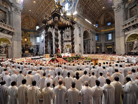 Mengapa Gereja itu bersifat Apostolik? - Hidup dalam Terang Sabda