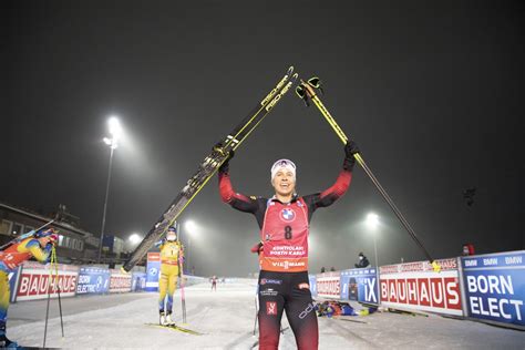 Tiril eckhoff treffer blink med slange rundt halsen! Biathlon Weltcup Kontiolahti: Perfektes Verfolgungsrennen ...