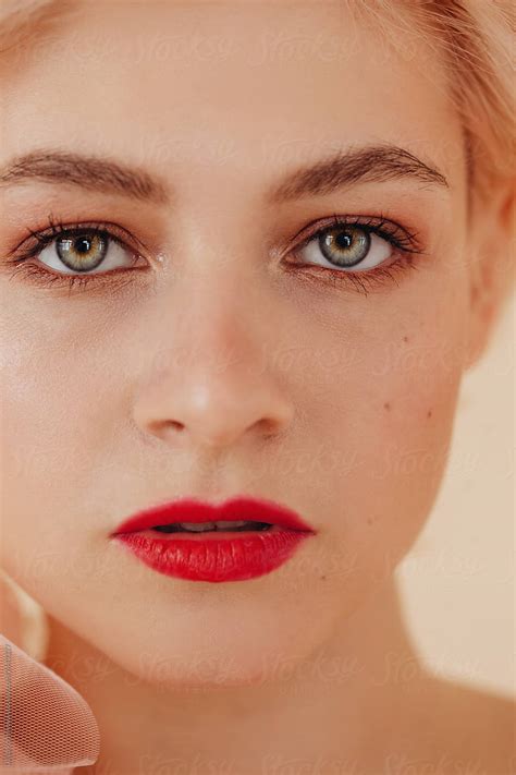 Beauty Portrait Of Amazing Woman With Red Lips Looking At Camera By