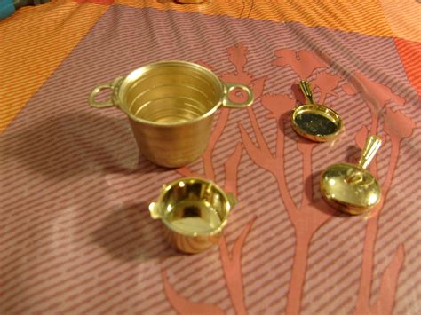 Estas casitas te permitirán compartir con tus niños, momentos increíbles de juegos y risas. Miniatura DIY Olla para la cocina de tu casa de muñecas ...