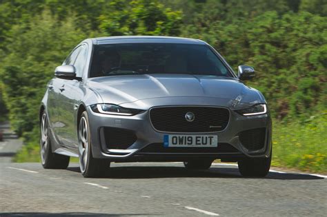 Jaguar Xe Hse R Dynamic 300 2019 Uk First Drive Autocar