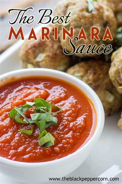 How To Make This Simple Italian Marinara Sauce With Canned Tomatoes