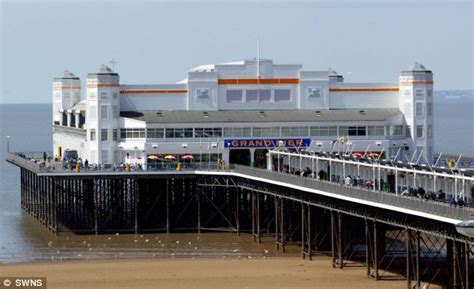 Weston Super Mares Grand Pier Reopens 2 Years After It Was Destroyed