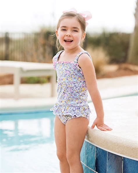 Floral Knit Swim Suit en Ropa para niñas Bikini para niñas y Vestidos de baño niñas
