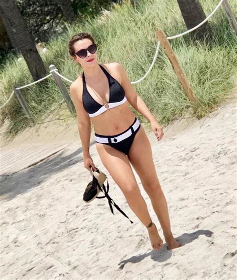 Hot Sexy Alyssa Milano Bikini Pics